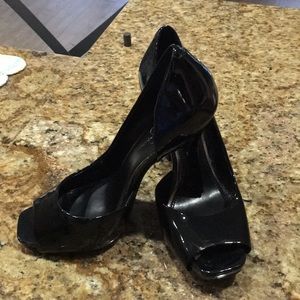 Jessica Simpson Peep Toe Pumps. Size 71/2